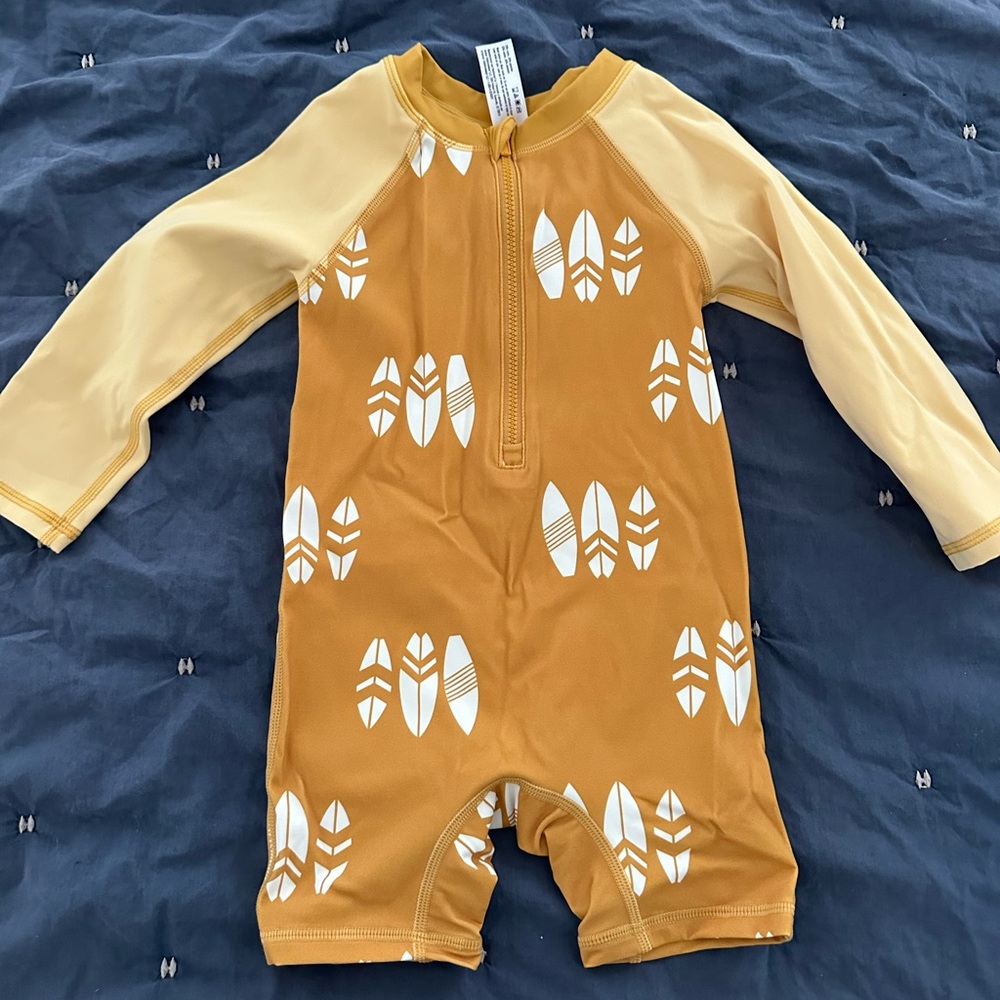 Rash guard